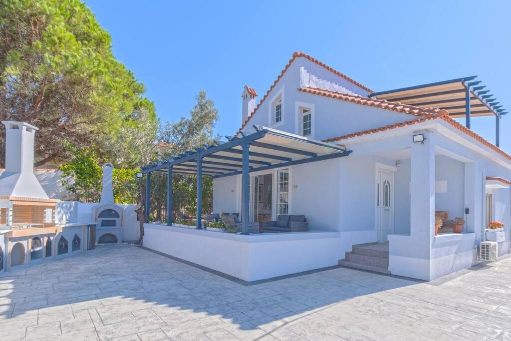 Lefkathia Beach Villa - Gated Beach-Front Private Villa At Lefkathia Beach, Chios! Volissos Eksteriør billede